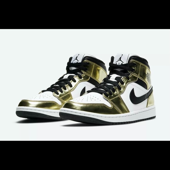 NIKE Air Jordan Mid SE “Metallic Gold” Size 11